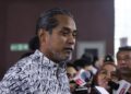 KHAIRY Jamaluddin ditemui pada forum mengenai kos penjagaan kesihatan di UM, Petaling Jaya, Selangor. - UTUSAN/SHIDDIEQIIN ZON