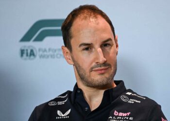 BOS pasukan Formula Satu (F1) Alpine, Oliver Oakes meletak jawatan serta merta hari ini. - AFP