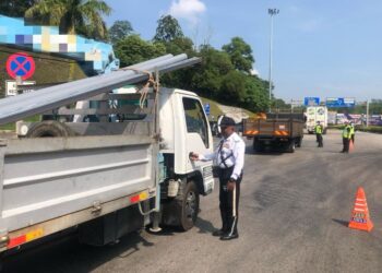 OPERASI Khas lalulintas yang dijalankan Polis Melaka sepanjang dua minggu yang berakhir selasa lalu mensasarkan kenderaan perdagangan bagi meningkatkan keselamatan jalan raya.