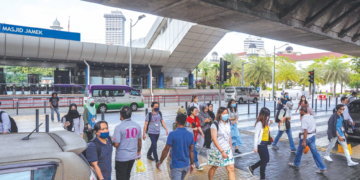 PURATA gaji di Malaysia meningkat. - GAMBAR HIASAN