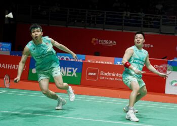 AARON Chia-Soh Wooi Yik menewaskan pasangan Taiwan, Liu Kuang Heng-Yang Po Han 21-13, 21-16 pada aksi pusingan kedua Malaysia Masters 2025 di Axiata Arena, Bukit Jalil, hari ini. - UTUSAN/ISKANDAR ISHAK