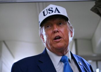 DONALD TRUMP