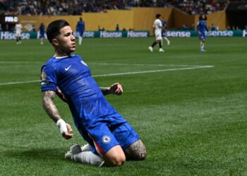 ENZO Fernandez meraikan gol jaringannya ketika berdepan LAFC dalam saingan Kumpulan D Piala Dunia Kelab.- AFP
