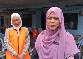 HALYJAH Muhammad ketika ditemui pemberita di Kampung Perigi Hang Tuah, Duyong, Melaka hari ini.