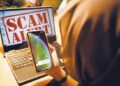 LAPORAN Forum Ekonomi Dunia (2024) menyenaraikan penyalahgunaan kecerdasan buatan (AI) dalam penipuan maklumat sebagai antara ancaman digital utama dunia.