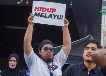 ORANG Melayu perlu bersatu dalam melaksanakan agenda dakwah dan mecipta kesatuan dalam kalangan rakyat Malaysia.