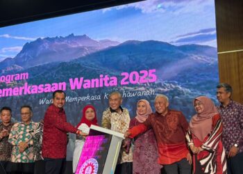 UMNO menyerahkan kepercayaan kepada Suruhanjaya Pencegahan Rasuah Malaysia (SPRM) untuk menjalankan siasatan terhadap Ahli Dewan Undangan Negeri (ADUN) di Sabah yang terlibat dalam kes suapan pelesenan mineral dalam negeri.