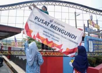 KEWUJUDAN parti baharu mampu menyuburkan amalan demokrasi dengan memberi banyak  pilihan sekali gus mengelakkan dominasi politik oleh segelintir parti sahaja.