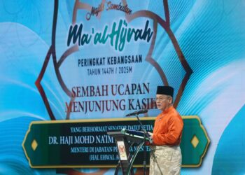 MOHD. Na’im Mokhtar berucap pada Sambutan Maal Hijrah Peringkat Kebangsaan 1447H/2025M di Kuala Lumpur, hari ini. - UTUSAN/ISKANDAR ISHAK