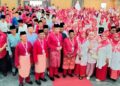 MOHAMAD Hasan (tengah) hadir pada Mesyuarat UMNO Bahagian Ledang di Dewan Putra Padang Lerek, Tangkak, Johor hari ini.