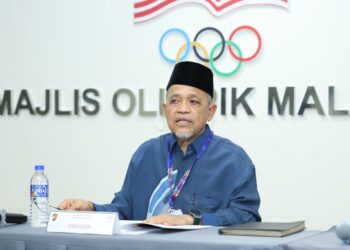 DATUK Seri Shahidan Kassim ketika Mesyuarat Agung (AGM) Olahraga Malaysia (MA) di Wisma MOM, hari ini. - UTUSAN/FARIZ RUSADIO