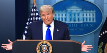 DONALD TRUMP