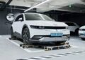 ROBOT parkir WIA memudahkan pemandu meletak kereta terutama di ruang sempit.-AGENSI