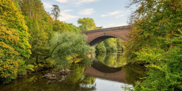 HAMPIR kesemua sungai di Britain dicemari dengan bahan kimia yang boleh menjejaskan tahap kesuburan manusia. – AGENSI