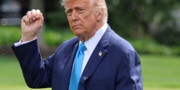 DONALD TRUMP