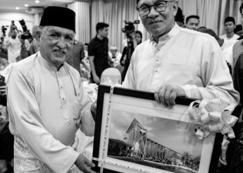 ANWAR IBRAHIM
