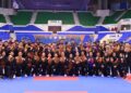 BARISAN atlet dan kejurulatihan ketika Kejohanan Karate Asia Tenggara(SEAKF) ke-21 di Brunei Darussalam