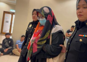 NURUL Syafiha Awang Za semasa hadir di Mahkamah Sesyen di Kuantan, Pahang.