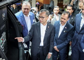 FAHMI Fadzil merasmikan PRIME di Cyberjaya, semalam. – UTUSAN/FAIZ ALIF ZUBIR