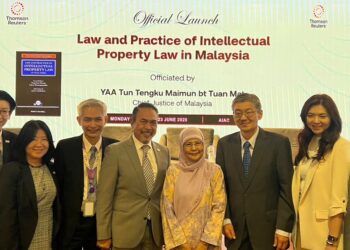 TENGKU Maimun Tuan Mat dalam Majlis Pelancaran buku Law and Practice of Intellectual Property Law in Malaysia di Kuala Lumpur semalam.
