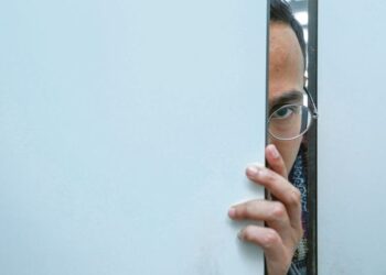 MANA-MANA individu yang didapati melakaukan perbuatan penghendap berdepan hukuman penjara maksimum sehingga tiga tahun, denda atau kedua-duanya sekali.