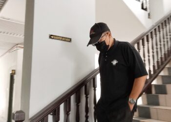 ADI Ariff Ahmad mengaku bersalah di Mahkamah Sesyen, Ayer Keroh, Melaka atas pertuduhan membuat dan memulakan komunikasi jelik. - UTUSAN/MUHAMMAD SHAHIZAM TAZALI