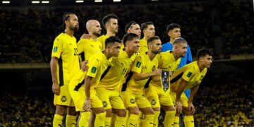 BARISAN Kesebelasan utama Harimau Malaya ketika berdepan Vietnam pada aksi kedua Kumpulan F Kelayakan Piala Asia 2027.