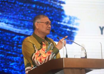 SHAMSUL Anuar Nasarah semasa berucap di Majlis Lawatan Kerja di Kota Bharu, Kelantan sebentar tadi-UTUSAN/KAMARUL BISMI KAMARUZAMAN.
