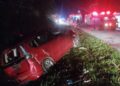 KEADAAN kenderaan MPV Perodua Alza yang terbabit dalam nahas bersama bas yang membawa pelajar UPSI, awal pagi tadi. - IHSAN MEDIA SOSIAL