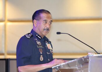 RAZARUDIN Husain pada Mesyuarat Agung Perwakilan Tahunan Kali ke-90 KPDRM di sini hari ini.