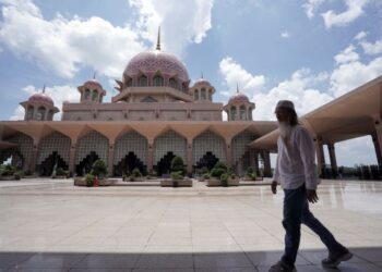 MASJID adalah rumah Allah dan pengurusan harta masjid adalah amanah yang amat berat, tidak boleh dipermainkan, disalah guna atau dibiarkan lemah tanpa tindakan. – GAMBAR HIASAN
