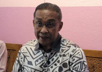 TAKIYUDDIN Hassan semasa sidang media di Kota Bharu, Kelantan hari ini-UTUSAN/MUSTAQIM MOHAMED