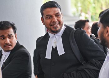 MUHAMMAD Rafique Rashid Ali yang mewakili Muhammed Yusoff di Mahkamah Kuala Lumpur.-UTUSAN/SYAKIR RADIN