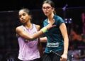 S. Sivasangari (kiri) gagal menyaingi kehebatan Amina Orfi pada suku akhir Kejohanan Skuasy Terbuka Britain di Birmingham, England, awal pagi tadi. - Ihsan FB Squashsite