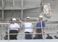 ANWAR Ibrahim meninjau  perkembangan pembinaan kapal tempur pesisir (LCS) Tentera Laut Diraja Malaysia (TLDM) di Lumut hari ini. 
- UTUSAN/ZULFACHRI ZULKIFLI