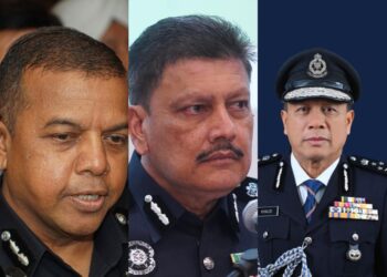 AYOB Khan Mydin Pitchay (dari kiri), Azmi Abu Kassim serta Mohd. Khalid Ismail.