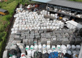 LEBIH 2,069.31 tan metrik e-waste dengan anggaran bernilai RM11.6 juta disita Jabatan Alam Sekitar (JAS)
