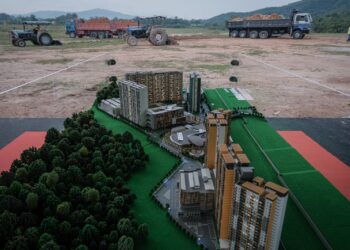 MODEL projek pembangunan Kota Madani di Presint 19, Putrajaya. - UTUSAN/FAIZ ALIF ZUBIR