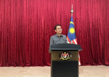 TUNKU Nashrul Abaidah ketika sidang akhbar di Bangunan Perdana Putra, Putrajaya.