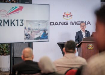 FAHMI FADZIL
