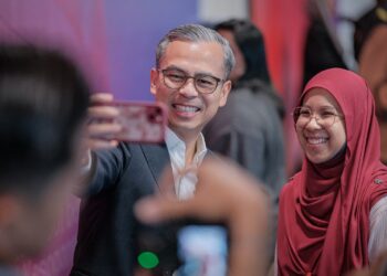 FAHMI FADZIL