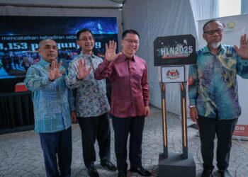 NGA Kor Ming merasmikan prapelancaran Sambutan Hari Lanskap Negara Peringkat Kebangsaan 2025 (HLN 2025) di Putrajaya. -UTUSAN/FAIZ ALIF ZUBIR