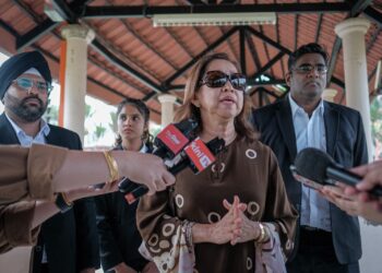 NA’IMAH Abdul Khalid ketika hadir di IPCC, Putrajaya, semalam. 
– UTUSAN/FAIZ ALIF ZUBIR