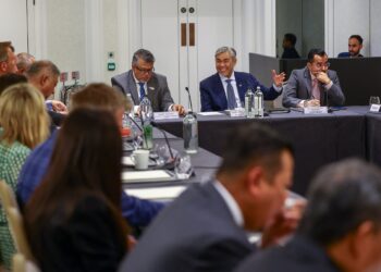 AHMAD Zahid Hamidi menyertai sesi Meja Bulat untuk memperkasa agenda Tahun Melawat Malaysia (TMM) 2026 bersama pihak berkepentingan United Kingdom di London, United Kingdom (UK).