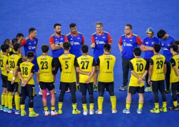 Skuad hoki kebangsaan perlu lebih banyak menimba pengalaman di luar negara untuk membiasakan mereka dengan corak permainan kelas tinggi. - UTUSAN/SHIDDIEQIIN ZON