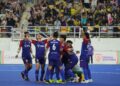 Pemain Malaysia meraikan jaringan ketika menentang Pakistan pada perlawanan peringkat Kumpulan B Piala Negara-Negara, di sini hari ini. UTUSAN/ SHIDDIEQIIN ZON