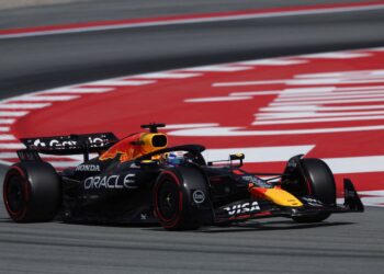 AKSI pelumba Red Bull, Max Verstappen di Grand Prix (GP) Sepanyol pada minggu lalu. - AFP