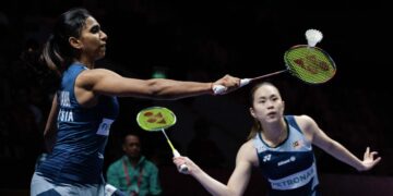Pearly-Thinaah bakal berdepan pasangan China, Li Yi Jing-Luo Xu Min pada aksi separuh akhir Terbuka Indonesia, esok. - AFP