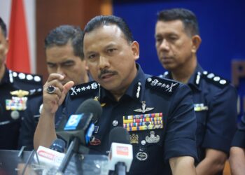 MOHD. Yusoff Mamat semasa sidang media selepas Majlis Perhimpunan Bulanan di Ibu Pejabat Polis Kontinjen (IPK) Kelantan, Kota Bharu, Kelantan. - UTUSAN/KAMARUL BISMI KAMARUZAMAN