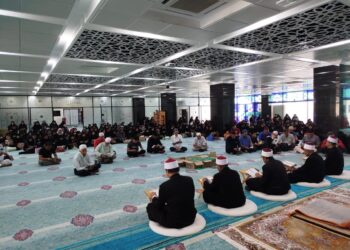 MAJLIS bacaan Yasin, tahlil dan doa selamat di Masjid Sultan Idris Shah II di Ipoh. - UTUSAN